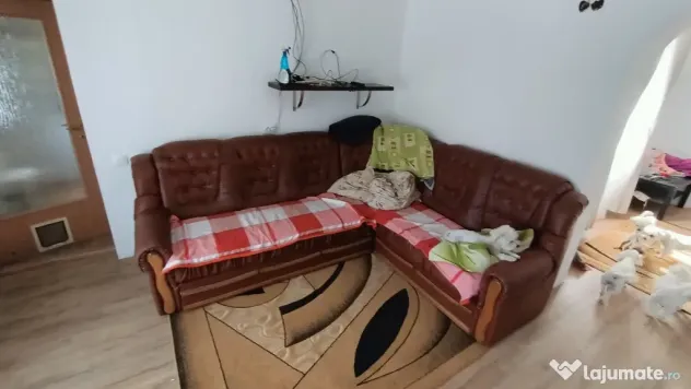 Vând casă cu teren în zona Titu
