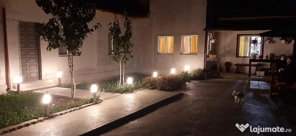 Vând casă cu teren în zona Titu