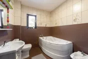 Casa cu 5 camere Stefanesti, Aleea Viilor, AG 