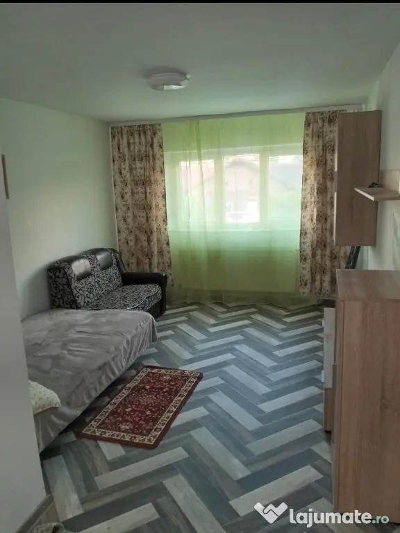 Garsoniera Confort Sporit Etajul 1 Zona Burdujeni