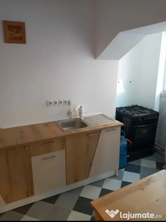 Garsoniera Confort Sporit Etajul 1 Zona Burdujeni