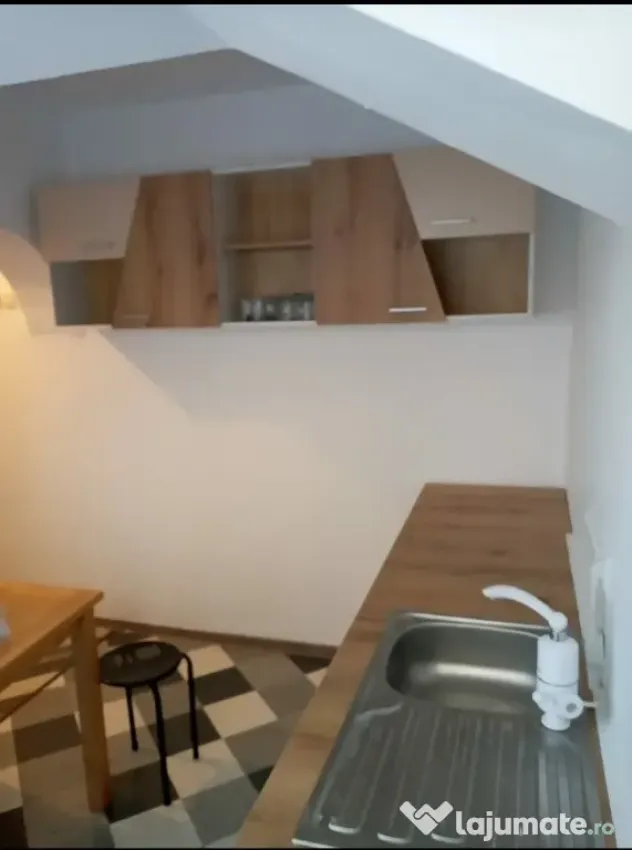 Garsoniera Confort Sporit Etajul 1 Zona Burdujeni