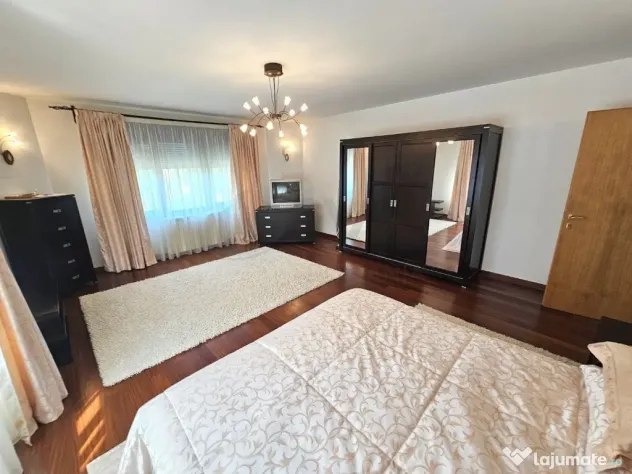 Casa Deosebita Individuala Baneasa 7 camere cu teren