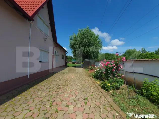 Vilă cu 5 camere, 280 mp, livadă pe rod, zona Valea Voievo