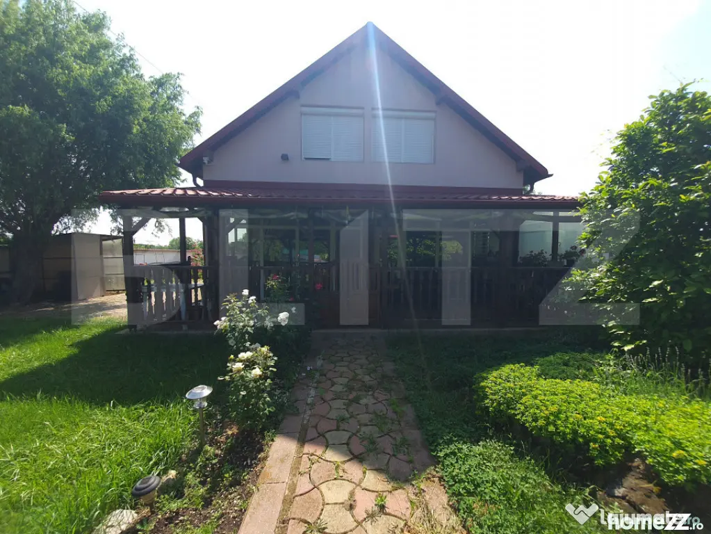 Vilă cu 5 camere, 280 mp, livadă pe rod, zona Valea Voievo