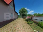 Vilă Generoasă cu 5 Camere și Livadă pe Rod în Valea Vo