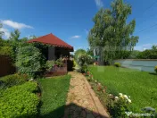 Vilă Generoasă cu 5 Camere și Livadă pe Rod în Valea Vo