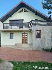 Casă individuală S+P+ET1+M 400mp, teren 700mp, Zona BUCOVI 