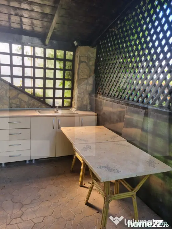 Casă individuală S+P+ET1+M 400 mp, teren 700 mp, Zona BUCO - Botosani (Botosani)