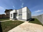 Casa individuala - 3 camere - 2 bai-310 mp teren
