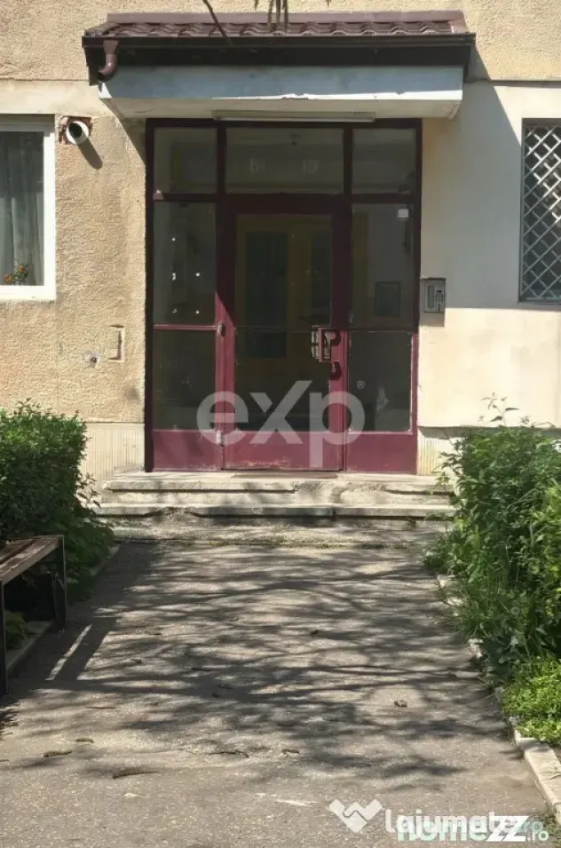 Apartament 2 camere de vânzare – Zona Craiovei, Strada Ti