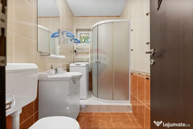 Apartament cu 2 camere de închiriat - Podgoria