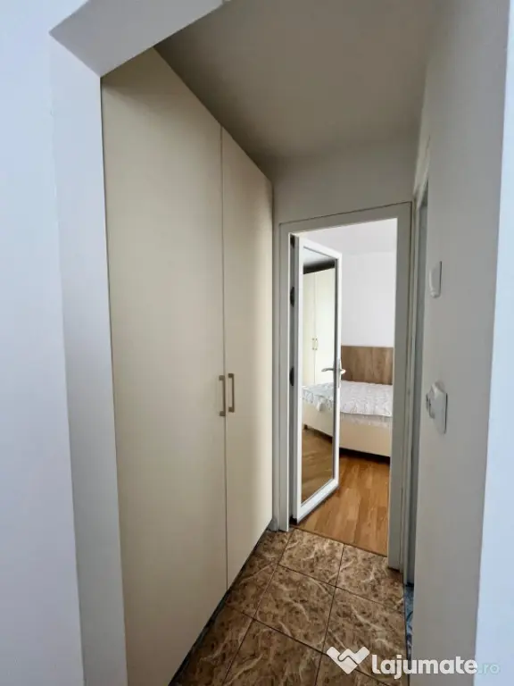 Apartament 2 camere, zona centrala, etaj 2, Radauti