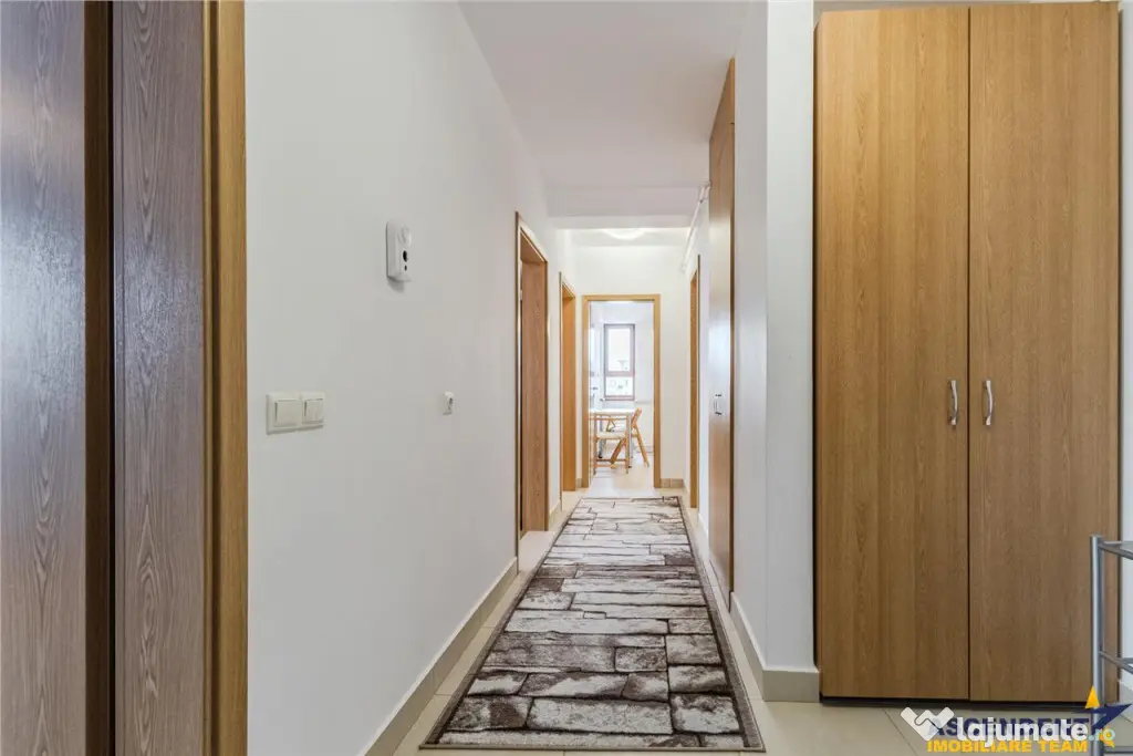 FILM!Apartament 3 camere,2 bai, decomandat,accesorizat,parca