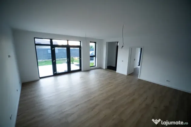 Casă VERDE de vânzare Bucov (Mica Romă)