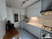 Apartament 3 camere renovat la metrou Gorjului