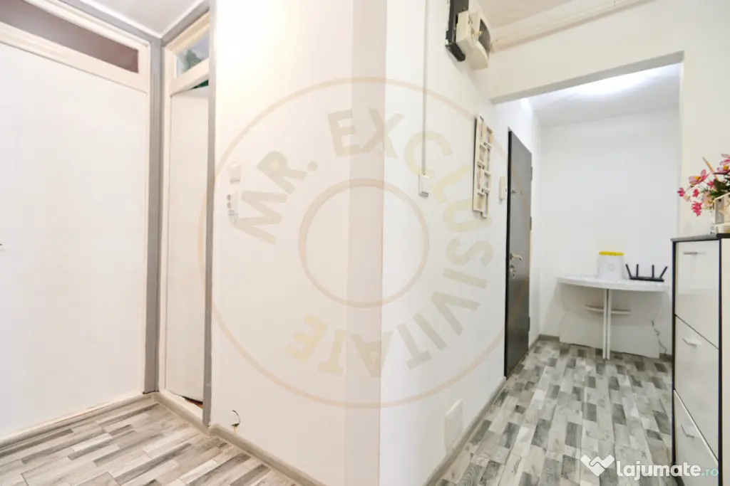 APARTAMENT 3 CAMERE -DECOMANDAT + LOC DE PARCARE - PITEȘTI