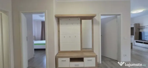 Apartament 3 camere de închiriat/Parcare inclusă, str. Oneștilor
