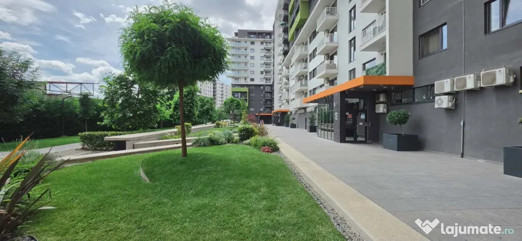 Apartament 3 camere de închiriat/Parcare inclusă, str. Oneștilor