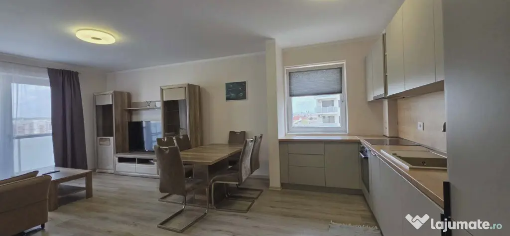Apartament 3 camere de închiriat/Parcare inclusă, str. Oneștilor