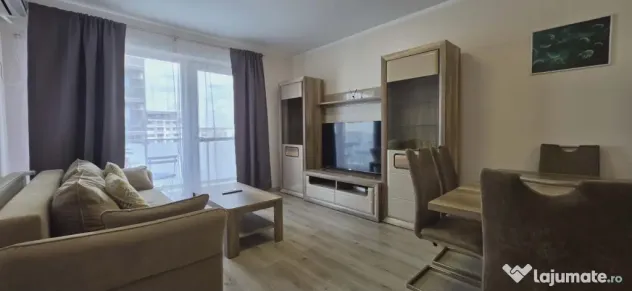 Apartament 3 camere de închiriat/Parcare inclusă, str. Oneștilor