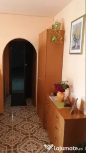 Apartament 3 camere, decomandat - zona Gemenii