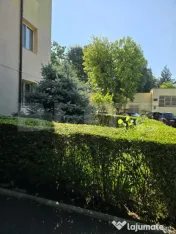 Apartament 3 camere, etaj 1, zonă liniștită – ideal pen 
