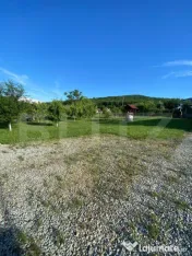 Teren de vanzar 1.000 mp cu utilități, livadă, vie și po