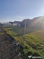 Teren ingradit de 700 mp cu toate utilitatile Mosnita Veche
