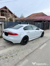 Jaguar xe 2017 R-sport