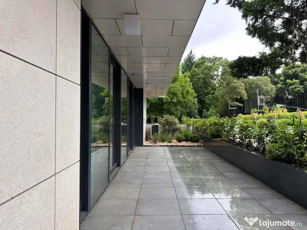 Apartament Aviatorilor l Terasa si gradina 133 mp
