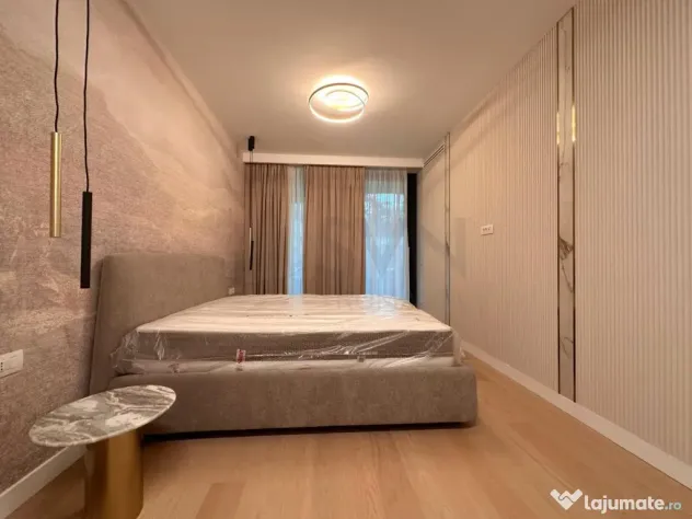 Apartament Aviatorilor l Terasa si gradina 133 mp