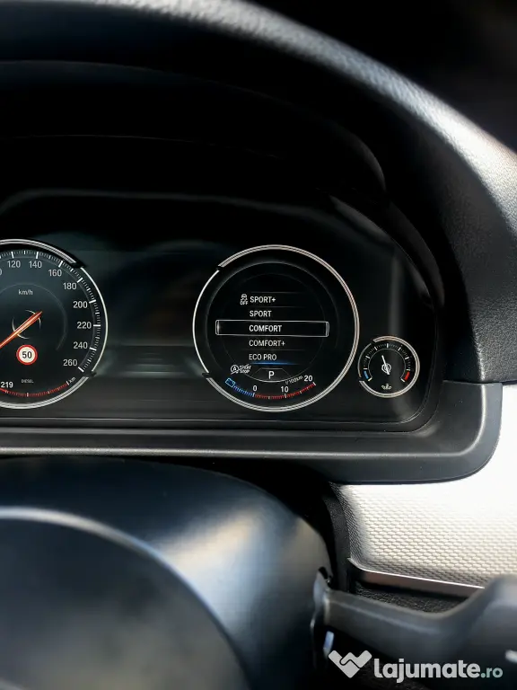 BMW Seria 5 (F10) 520xd xDrive