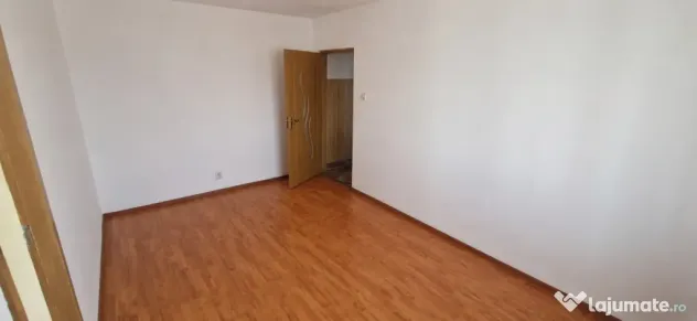 Apartament 2 camere 42 mp, zona Bals