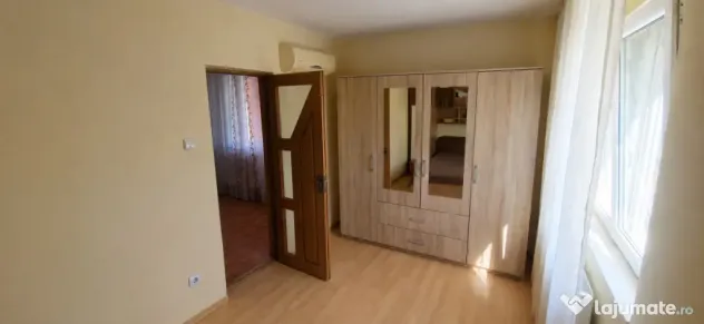 Apartament 2 camere 42 mp, zona Bals