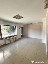 De inchiriat spatiu comercial, in capat la 1