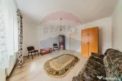 Casă cu doua camere de închiriat în zona Parneava 