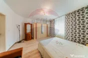 Casă cu doua camere de închiriat în zona Parneava 