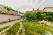Casă cu doua camere de închiriat în zona Parneava 