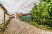 Casă cu doua camere de închiriat în zona Parneava 