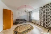 Casă cu doua camere de închiriat în zona Parneava 