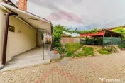 Casă cu doua camere de închiriat în zona Parneava 