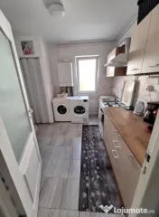 Apartament 2 camere, semidecomandat - zona Garii