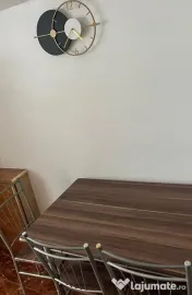 De inchiriat apartament cu 2 camere, etaj 1, zona Neacsu,...