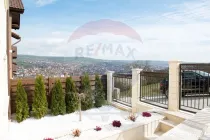 Casa de inchiriat cu piscina, Gruia