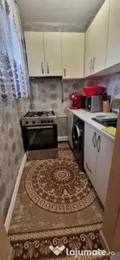Apartament 2 camere, 34 mp, zona monument Bals 