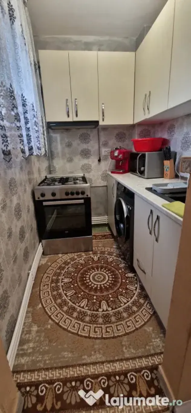 Apartament 2 camere, 34 mp, zona monument Bals