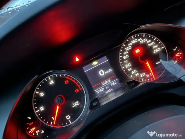 Audi A4 B8 2.7 TDI S-Line | 250 CP Stage 1 | Bang & Olufsen | LED | Plafon Negru