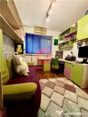 Apartament 3 Camere Decomandat cu Loc de Parcare #537;i Boxa 