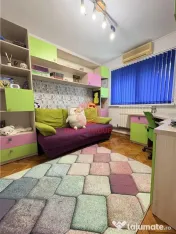 Apartament 3 Camere Decomandat cu Loc de Parcare #537;i Boxa 